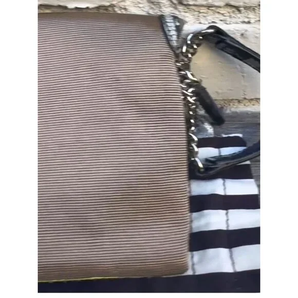 Henri Bendel Rare Neon Lime Cobalt Snakeskin Envelope Wristlet - Picture 13 of 15